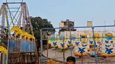 पिपरिया चंडी मड़ई का आगाज: सर्दियों का सबसे बड़ा सांस्कृतिक महाकुंभ
#Pipaiya #पिपरिया_मड़ई #मंडला #post
#मंडला_पिपरिय...