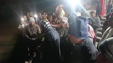 हाजीपुर कौनहारा घाट पर लाइव महाआरती
#NDA4Bihar #BiharDevelopment #बिहार #वैशाली #vaishali #hajipur #मुजफ्फरपुर #कौनहारा...