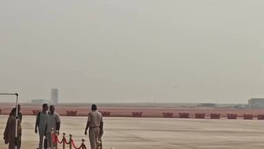 నెల్లిమర్ల: భోగాపురం ఎయిర్పోర్ట్ కు చేరుకున్న తొలి విమానం, విమానంలో ప్రయాణించిన విమానయాన శాఖ మంత్రి కింజరపు రామ్మోహన్ నాయుడు