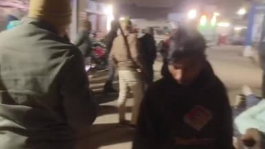 वारिसनगर: मुक्तापुर गांव में जमीनी विवाद को लेकर पंचायत में दो पक्षों में मारपीट, पिता-पुत्र जख्मी