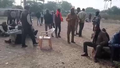 महाराजपुर: गलत इंजेक्शन से युवक की मौत, बडेरा पुरवा के ग्रामीण गढ़ीमलहरा थाने पहुंचे