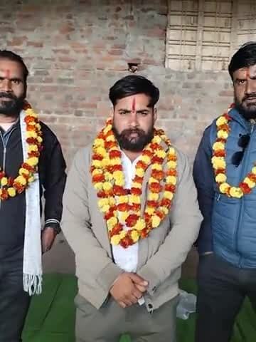 आज सर्व ब्राह्मण धर्मशाला अशोकनगर में सवर्ण आर्मी की जिला इकाई की बैठक रखी गई जिसमें जिला कार्यकारिणी की घोषणा की गई।