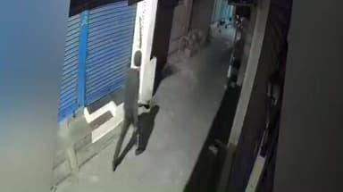 ராசிபுரம்: வெள்ளி விற்பனை கடையில் திருடிய கட்டிட மேஸ்திரி கைது செய்யப்பட்டார்