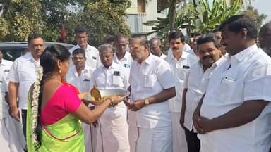 பாலக்கோடு: பாலக்கோடு அருகே 32.07 லட்சம் மதிப்பில் மேல்நிலை நீர்த்தேக்க தொட்டி அமைக்க பூமி பூஜை முன்னாள் அமைச்சர் கே.பி அன்பழகன் எம்எல்ஏ துவக்கி வைத்தார்.