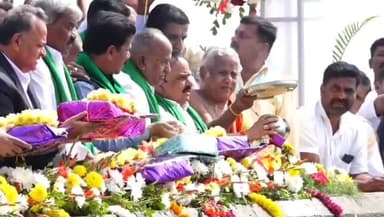 ಹಿರಿಯೂರು: ಹಿರಿಯೂರು ವಿವಿ ಸಾಗರ ಜಲಾಶಯಕ್ಕೆ ಬಾಗೀನ ಅರ್ಪಣೆ ಮಾಡಿದ ಸಚಿವ ಡಿ.ಸುಧಾಕರ್