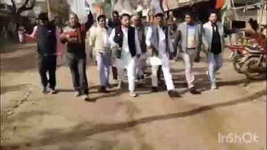 पोहरी: कांग्रेस ने 'घंटा मंत्री मुर्दाबाद' के नारों के साथ भाजपा के पूर्व राज्यमंत्री के घर के सामने बजाए घंटे