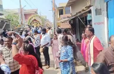 ಮಾಗಡಿ: ಪಟ್ಟಣದಲ್ಲಿ ಅದ್ದೂರಿಯಾಗಿ ಜರುಗಿದ ಅಣ್ಣಮ್ಮ ದೇವಿ ಮೆರವಣಿಗೆ ಉತ್ಸವ