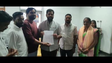 మంథని: కమాన్పూర్ లో ప్రెస్ క్లబ్ భవన నిర్మాణం మరియు పలు అభివృద్ధి పనులకు నిధులను మంజూరు చేయాలని MP కి వినతిపత్రం