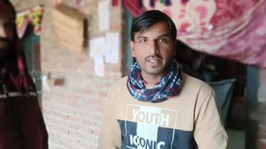 #बदायूं
विवाहिता की संदिग्ध हालत में मौत ससुराल बालों पर शक
बदायूं में पति पर दहेज के लिए गला दबाकर मारने का आरोप बदायू...