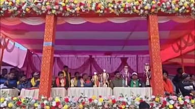 कुकड़ू: डिजिटल सेवा डुमटांड़ दो दिवसीय आंचलिक फुटबॉल प्रतियोगिता का विजेता बना