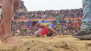 बनमा ईटहरी प्रखंड के भगवानपुर गांव में दंगल कुश्ती प्रतियोगिता का हुआ आयोजन। कल भी होगा दंगल