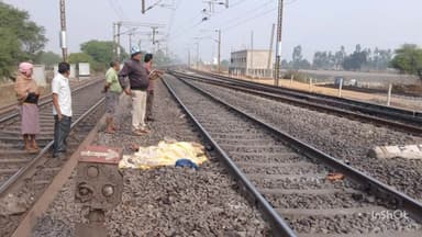 दगोरी रेलवे स्टेशन पर 37 वर्षीय महिला ने ट्रेन के सामने कूदकर की आत्महत्या, पुलिस कर रही जांच