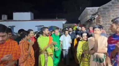 ସତ୍ୟବାଦୀ: ଦିବ୍ୟସିଂହପୁର ଗ୍ରାମରେବାବା ବାଲୁଙ୍କେଶ୍ୱର ଦେବ ଙ୍କ ଯଜ୍ଞ ଉତ୍ସବରେ ଯୋଗଦେଲେ ସତ୍ୟବାଦୀ ପୂର୍ବତନ ବିଧାୟକ l