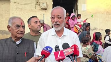 કામરેજ: કામરેજ સુગર દ્વારા 8000 ધાબળાઓનું વિતરણ કરવામાં આવ્યું