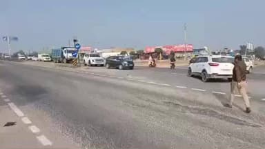 रोहतक: रोहतक की सुनारिया जेल पहुंची हनी प्रीत, राम रहीम को लेने आए परिजन