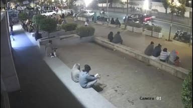 અસારવા: CG રોડ પર FZ બાઈકે યુવકને 100 ફૂટ દુર પટક્યો, ભયાનક CCTV