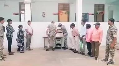 कुरखेडा: पोलीस स्टेशन हद्दीतून हरवलेले चोरीला गेलेले ११ मोबाइल मूळमालकाना परत, कूरखेडा पोलीसांची कार्यवाही