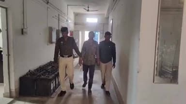 फरसाबहार: शादीशुदा महिला से छेड़छाड़ के मामले में आरोपी को किया गया गिरफ्तार