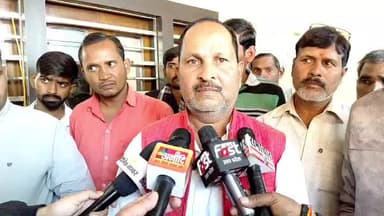 पूर्व विधायक को रिमांड पर पैतृक गांव लेकर पहुंची पुलिसःदेखिए पूरी खबर 👇
#postviralシfypシ゚viralシalシ #jhansicity