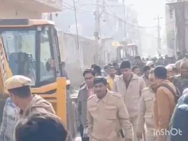 गुरुग्राम: गुरुग्राम में बिना तोड़फोड़ के लौटे RS बाठ के बुलडोजर, अधूरी जानकारी के साथ गैंगस्टर की संपत्ति तोड़ने गए थे