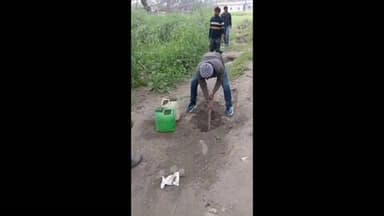 घोसवरी: घोसवरी पुलिस ने गोसाईं गांव में शराब के खिलाफ चलाया विशेष छापेमारी अभियान