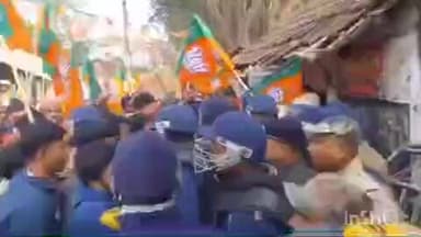 উলুবেড়িয়া ২: উলুবেড়িয়া জোয়ারগড়ী গ্রাম পঞ্চায়েতের আর্থিক দুর্নীতির অভিযোগে বিজেপির ডেপুটেশন কর্মসূচি