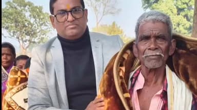 जलडेगा: बीडीओ और मुखिया ने जलडेगा व पतिअंमबा में कंबल वितरण किया, लाभार्थियों के चेहरे पर दिखी खुशी