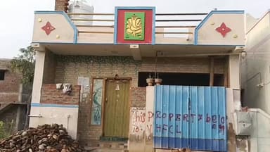 ஆண்டிப்பட்டி: ஆண்டிபட்டி அருகே வீட்டுக் கடனை திரும்ப செலுத்தக்கோரி தனியார் நிதி நிறுவன ஊழியர்கள் மிரட்டியதால்பாட்டி,பேத்தி விஷம் அருந்தி பாட்டி பலி