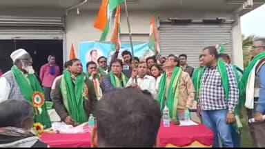 মিনাখাঁ: মিনাখাঁর দুশো নম্বর বুথ থেকে সিপিআইএম ও আইএসএফ ছেড়ে প্রায় ২০০ জন কর্মী যোগ দিল তৃণমূলে