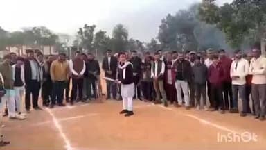 मोहनगढ़: पृथ्वीपुर विधायक नितेंद्र सिंह राठौर ने क्रिकेट टूर्नामेंट का शुभारंभ किया, लोगों के कहने पर पहली बॉल पर जड़ा छक्का