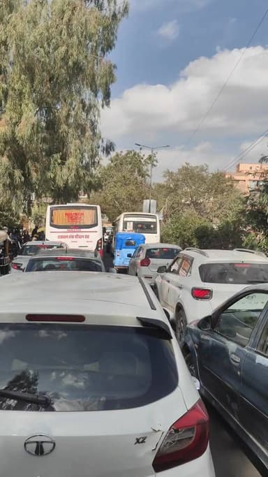 रेंगता जोधपुर का ट्रैफिक........
#जोधपुर #jodhpur #ट्रैफिक #TrafficRules