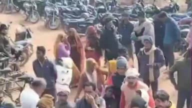 सेमरिया: रीवा जिले के खाद वितरण केंद्र में किसानों को खाद की भारी किल्लत