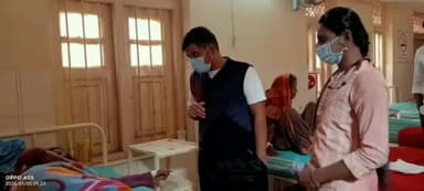 ಜಗಳೂರು: ಪಟ್ಟಣದ ಸರ್ಕಾರಿ ಆಸ್ಪತ್ರೆಗೆ ಬೆಳಂಬೆಳಗ್ಗೆ ಜಿಲ್ಲಾ ಪಂಚಾಯ್ತಿ ಸಿಇಓ ಭೇಟಿ; ರೋಗಿಗಳಿಗೆ ತೊಂದರೆಯಾಗದಂತೆ ಸೇವೆ ಒದಗಿಸಲು ಸೂಚನೆ