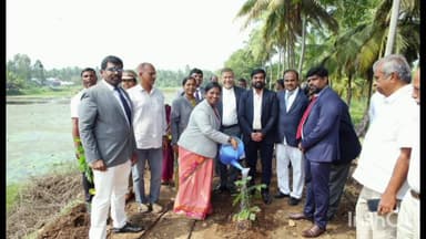 பொள்ளாச்சி: ஆனைமலை உடையாங்குளம் மாகாளியம்மன் கோவில் பகுதியில் சட்ட விழிப்புணர்வு முகாம் நடைபெற்றது