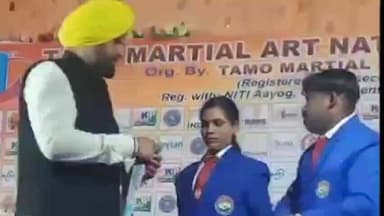 मैनाटांड़: पश्चिम चंपारण की बेटी सुनीता ने दिल्ली में मार्शल आर्ट चैंपियनशिप में इतिहास रचा