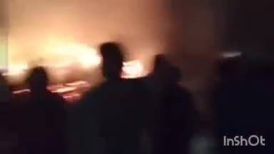 महिषी: महिषी में आग लगने से 7 घर जलकर राख, चूल्हे की चिंगारी से लगी आग, लाखों का नुकसान