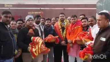 थावे: बिहार सरकार के मंत्री दीपक प्रकाश ने थावे मंदिर में की पूजा-अर्चना, थावे को विकसित करने की बात कही