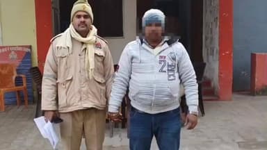 कप्तानगंज: कुशीनगर: अहिरौली बाजार पुलिस ने लंबे समय से फरार वारंटी अभियुक्त को किया गिरफ्तार, विधिक कार्रवाई कर भेजा जेल