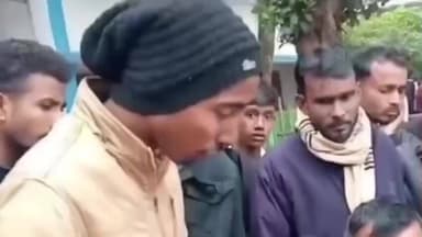 রাজগঞ্জ: ভর্তির ফি নিয়ে বিতর্ক, গড়ালবাড়ি উচ্চ বিদ্যালয়ে অভিভাবকদের ক্ষোভ