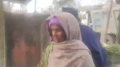 सतबरवा: सतबरवा और आसपास के गांवों में पागल कुत्ते का आतंक, छात्रा समेत कई लोग घायल, इंजेक्शन की कमी