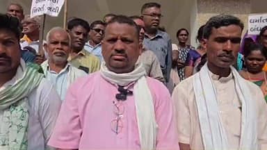 માંડવી: ધર્માંતરણ ના વિરોધમાં માંડવી પ્રાંત કચેરી ખાતે દેવ બીરસા સેના દ્વારા આવેદન પત્ર આપવામાં આવ્યું.