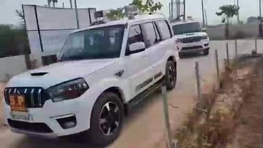 रामगढ़ चौक: तेतरहट थाना पहुंचे SP, लगाया जनता दरबार, कांडों की समीक्षा कर निष्पादन का दिया निर्देश