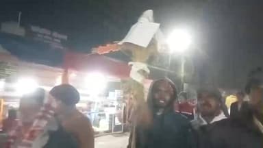 कल संध्या को आईआईपी पार्टी के राष्ट्रीय अध्यक्ष इन एआई पी गुप्ता के आह्वान पर गरिधारी साहू का पुतला दहन किया गया झाझा मे