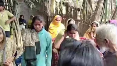 হরিহরপাড়া: দুই মহিলাকে আটকে রাখল! ভিক্ষার আড়ালে চুরির চেষ্টা! হরিহরপাড়ায় গ্রামবাসীদের হাতে ধরা পড়ল দুই মহিলা