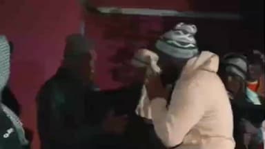 तोरपा: बरदा गांव में विधायक सुदीप गुड़िया ने लगभग 30 जरूरतमंदों को कंबल सौंपे