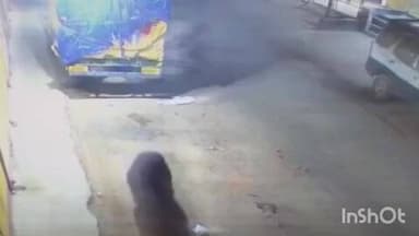 बुढ़ार: जैतपुर के रसमोहनी में भालू का आतंक, मालवाहक का तिरपाल फाड़ कुरकुरे खाए, वन विभाग की गश्त पर सवाल