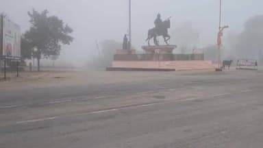 भूपालसागर: भूपालसागर में सर्द हवाओं का राज, 6 डिग्री में थर्राया जनजीवन, अलाव बने रिश्तों की गर्माहट, बदली दिनचर्या