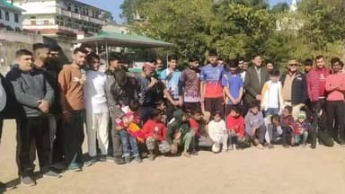 बड़सर: बिझड़ी में स्वामी विवेकानंद मेमोरियल क्रिकेट टूर्नामेंट का हुआ आयोजन, बड़सर के EX MLA मनजीत सिंह डोगरा ने की शिरकत