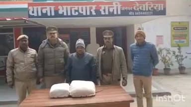 भाटपार रानी: देवरिया के भाटपाररानी क्षेत्र में फुलवरिया चौराहे के पास पुलिस ने एक व्यक्ति के पास से 6 किलो 810 ग्राम गांजा किया बरामद