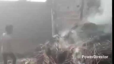 सोनारायठाढ़ी: पन्नाटांड़ गांव में किसान के खलिहान में आग, हजारों की संपत्ति जलकर राख, मदद की गुहार